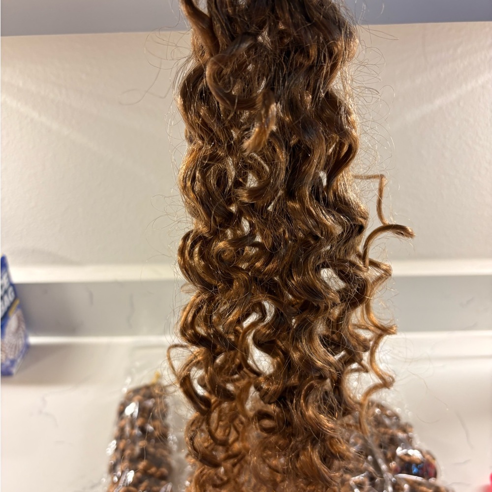 Brown Wavy Hair Extensions - Picture 3 of 4